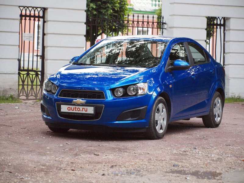 Chevrolet Aveo 2013 хэтчбек