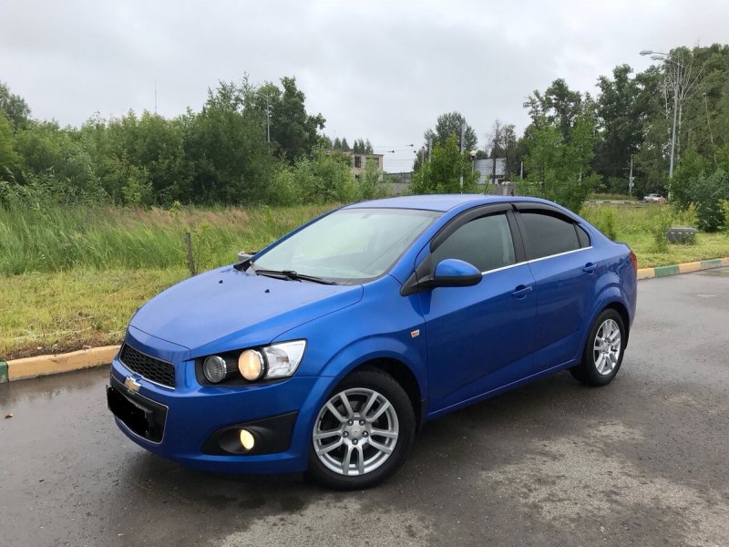 Chevrolet Aveo хэтчбек 2008 синий