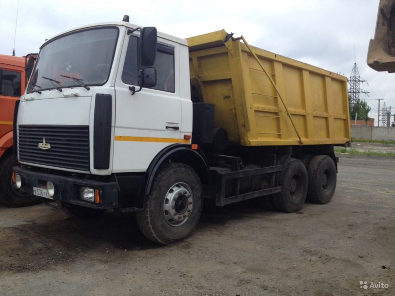 Самосвал МАЗ 551626