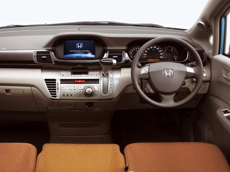 Honda Edix, 2006 салон