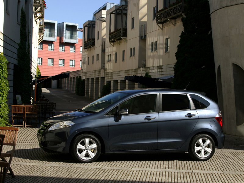Honda Edix 3