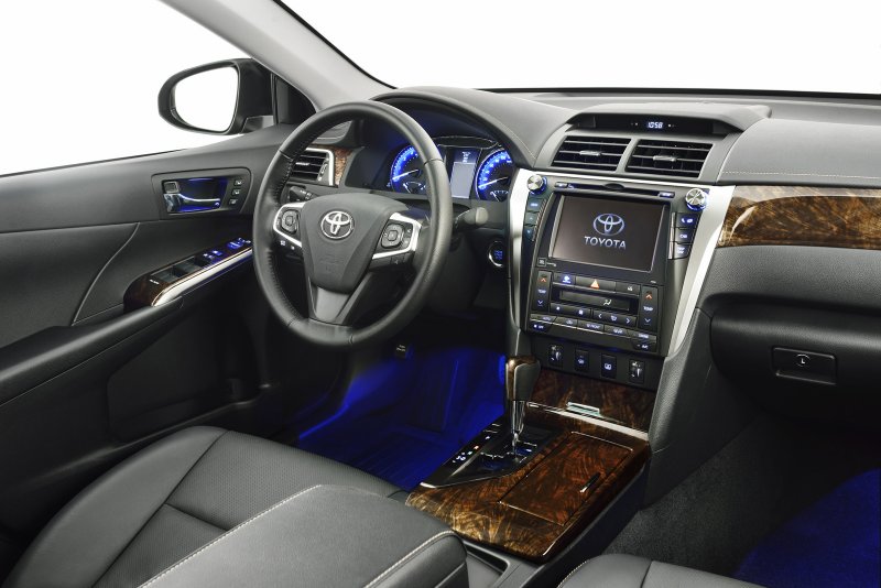 Toyota Camry 2016 салон