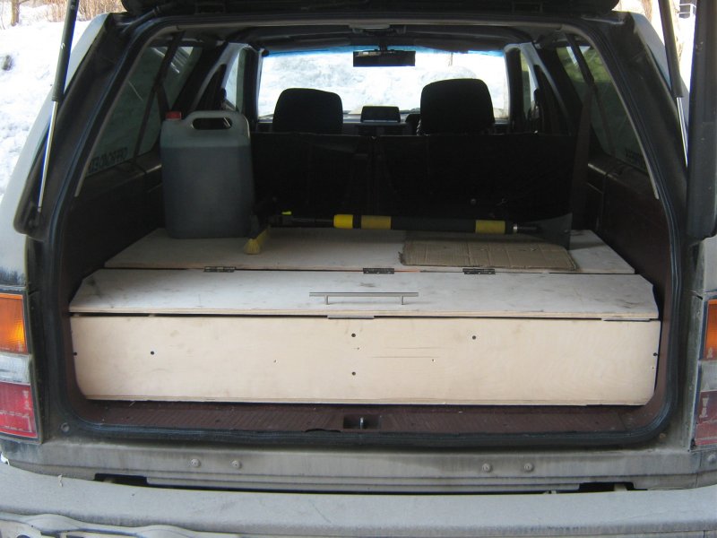 Nissan Terrano, 1996 год багажник