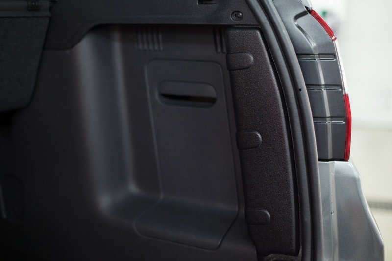 Накладка багажника Nissan Terrano
