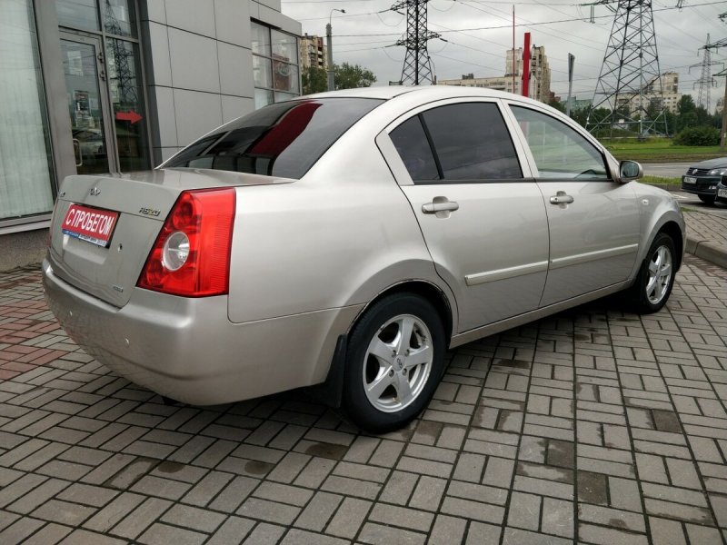 Автомобиль чери Фора а21