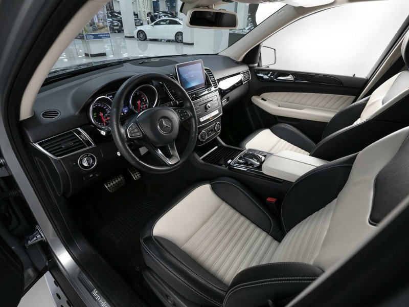 Мерседес 400 GLE купе салон