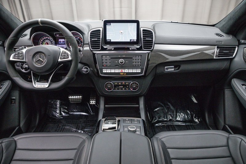 Mercedes Benz GLE 63s 2019 салон