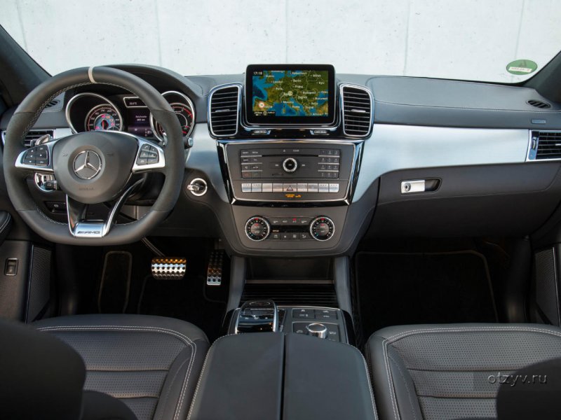 Mercedes GLE Coupe AMG 63s салон
