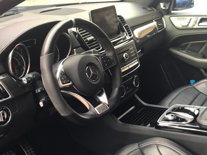 Mercedes GLE Coupe AMG 63s салон