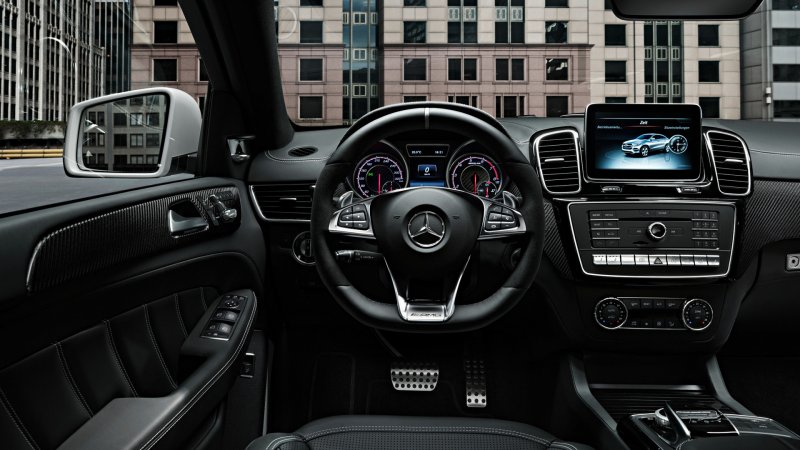 Mercedes Benz GLE 63s AMG салон