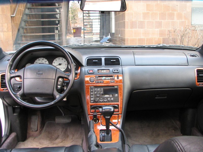 Nissan maxima 1996