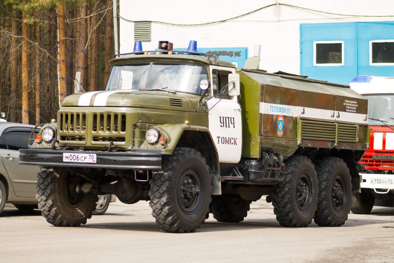 Грузовик ЗИЛ 131