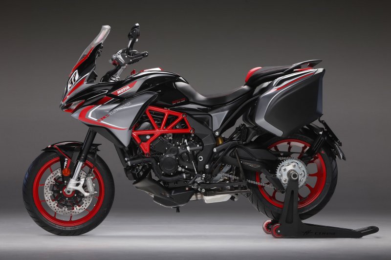 MV Agusta veloce 800