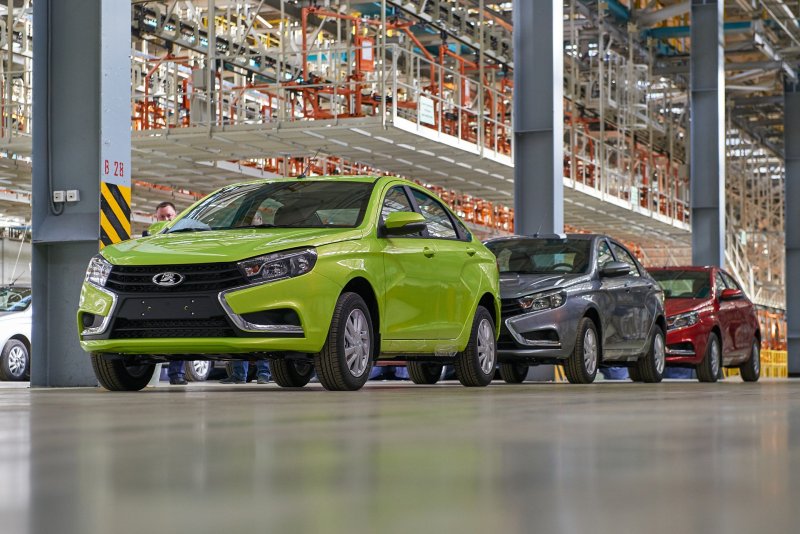 АВТОВАЗ выпустил новую Лада Веста 2021