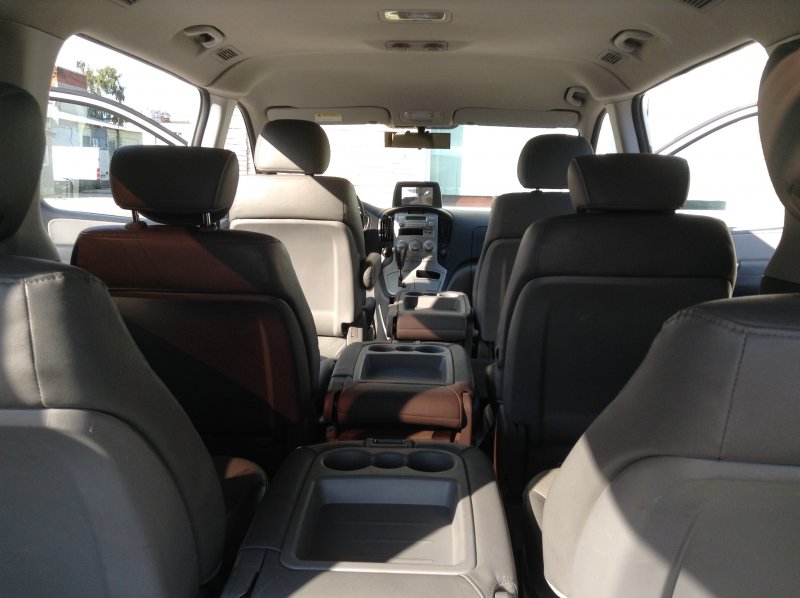 Hyundai Grand Starex салон