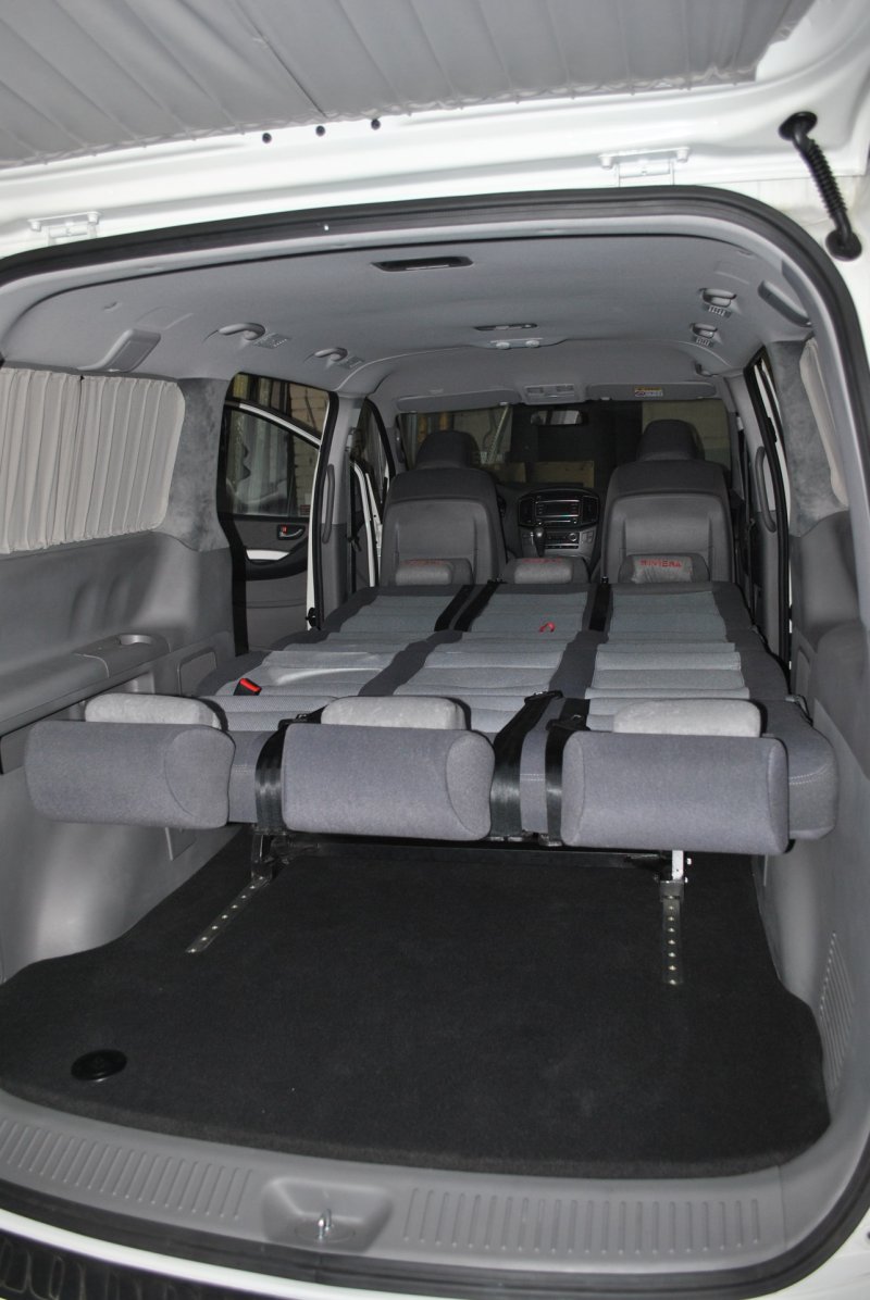Hyundai h1 Starex салон