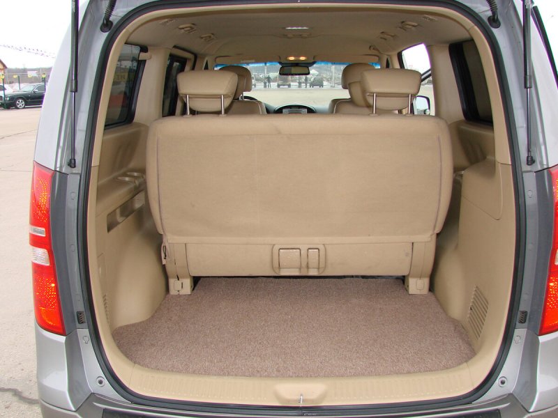 Hyundai Starex 2011 салон