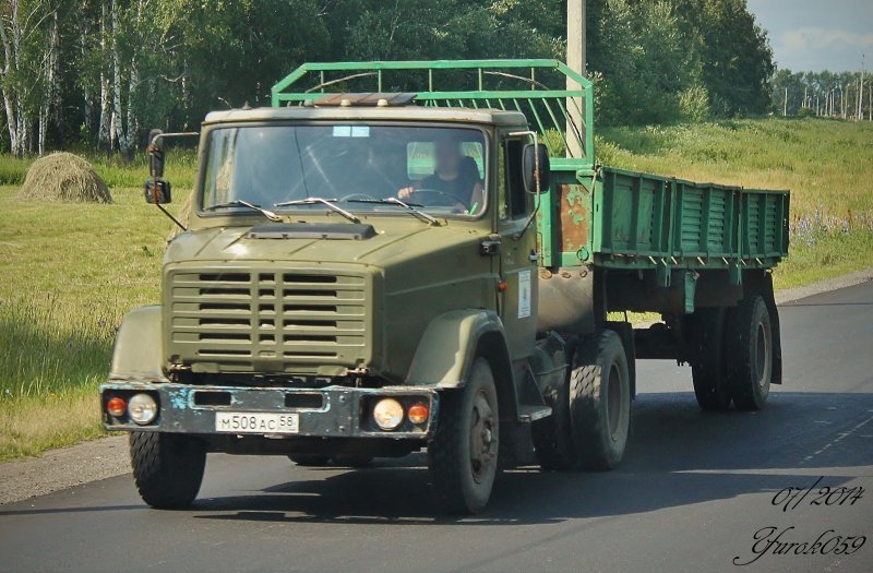 ЗИЛ 4421 тягач