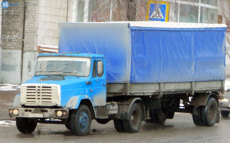 ЗИЛ 442300 седельный тягач
