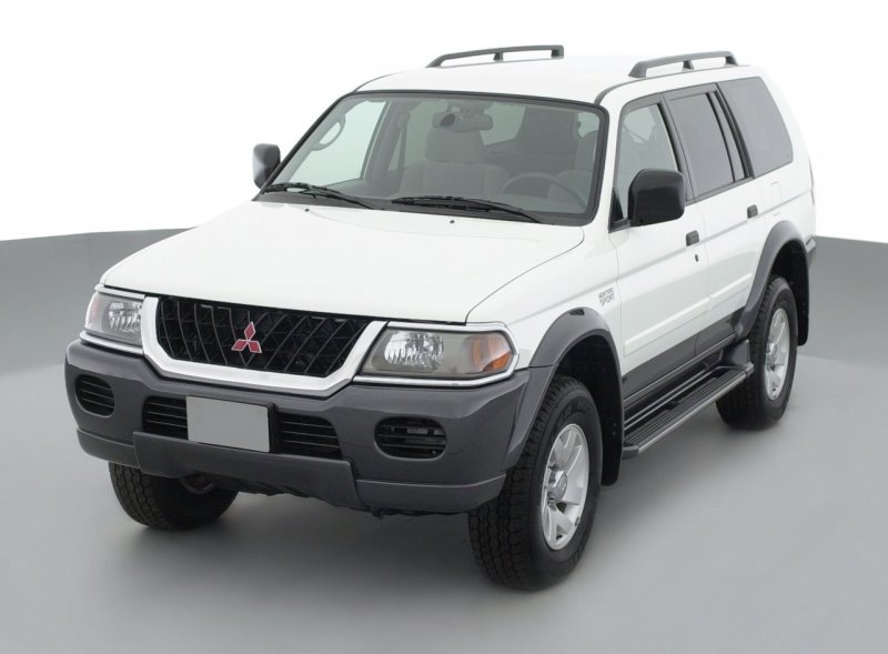 Mitsubishi Montero 2001
