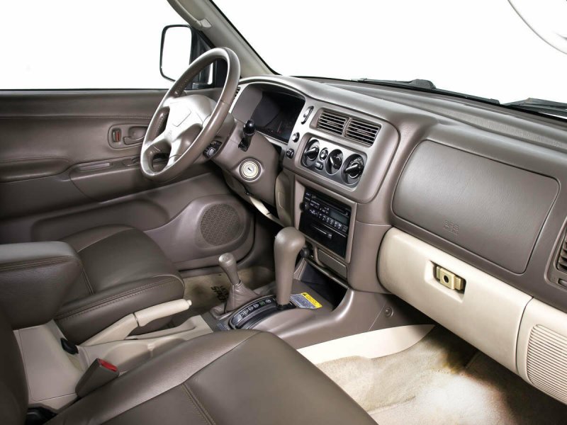 Mitsubishi Montero Sport 2001 салон