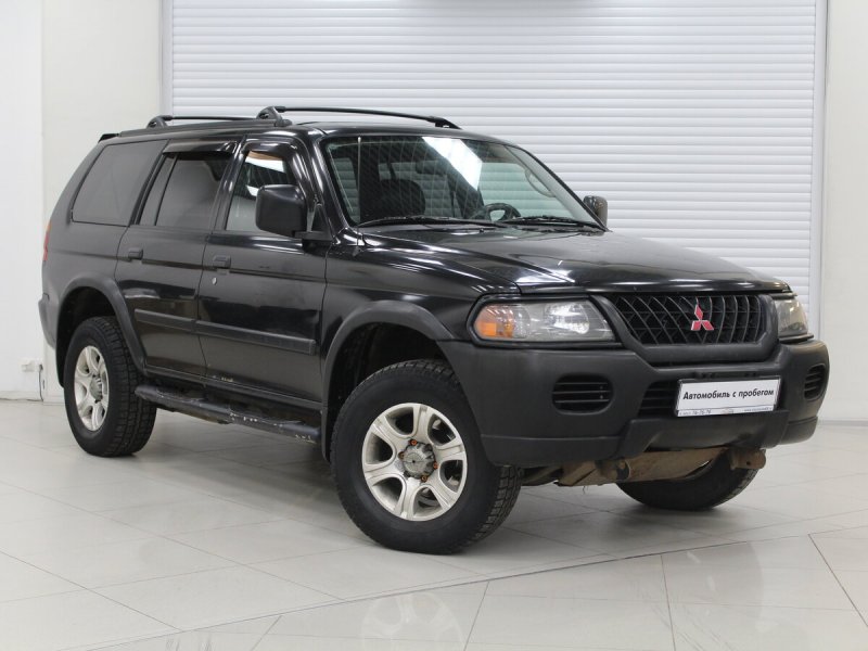 Mitsubishi Montero Sport 2000