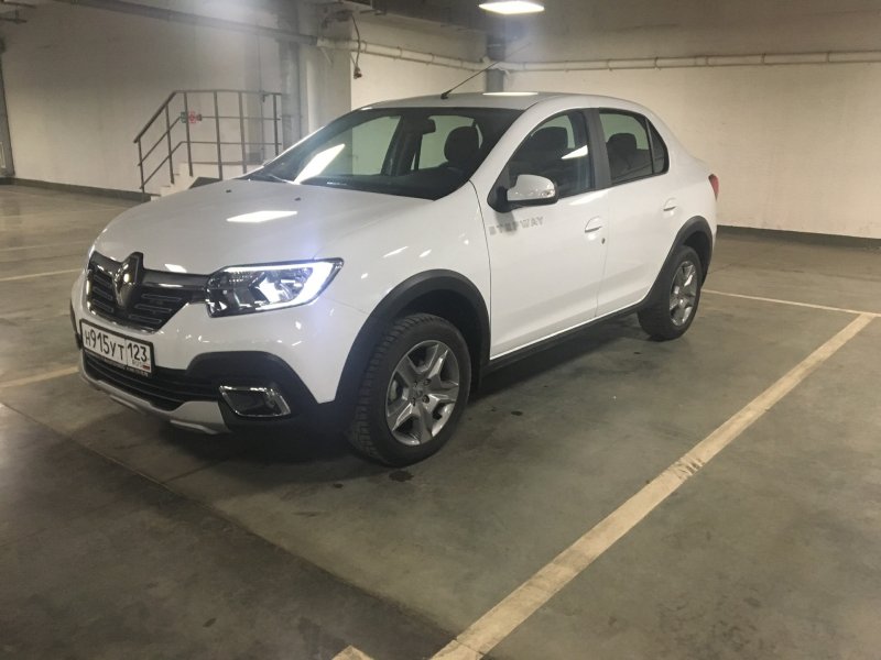 Logan Stepway белый