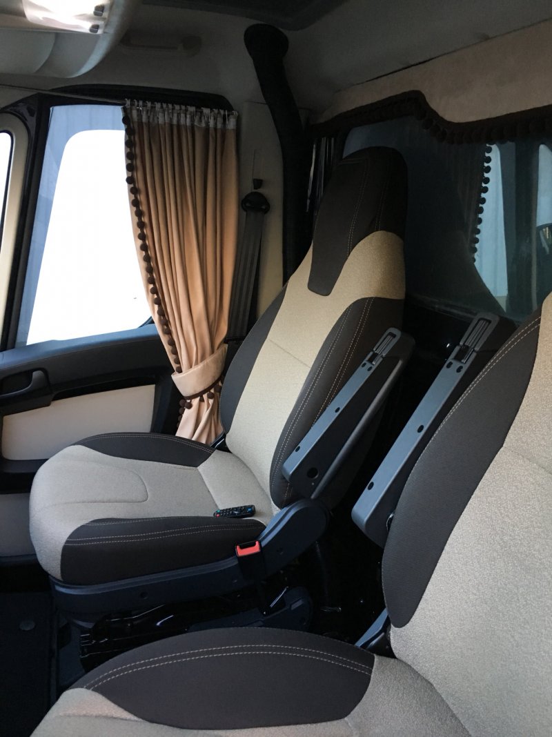 Peugeot Boxer 3 салон