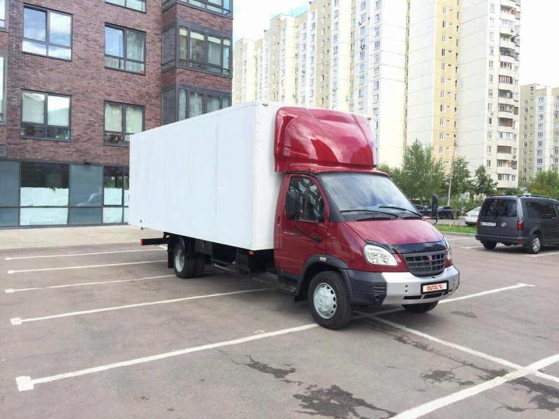 Машина ГАЗ Валдай 2012 года