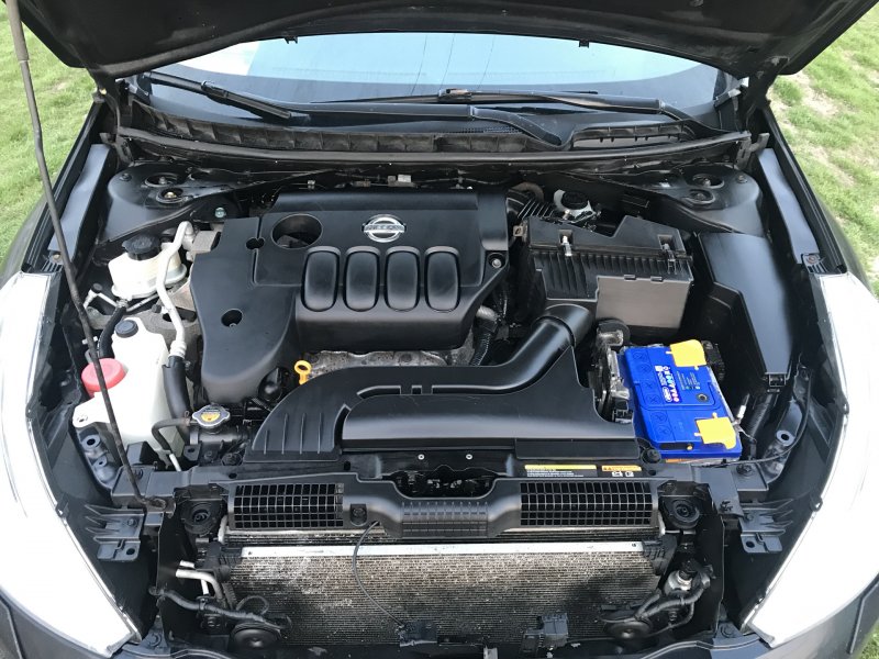 Nissan Teana подкапотка