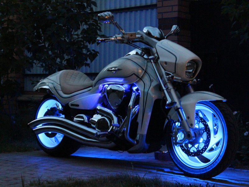 Suzuki Boulevard m109
