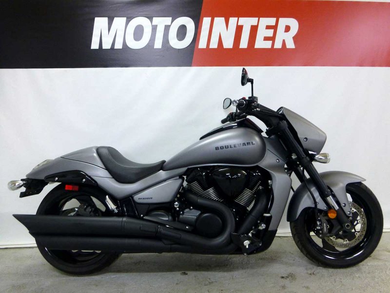 Suzuki Boulevard m109