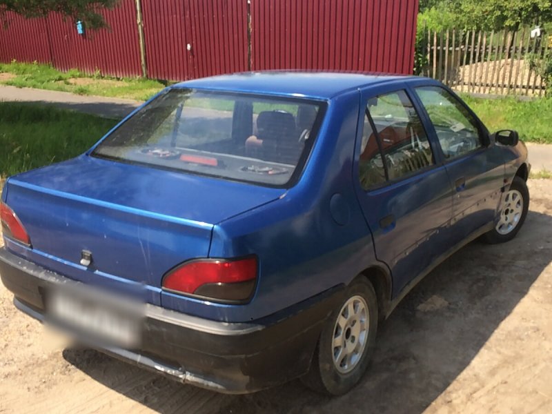 Peugeot 306 1993 – 2002 седан