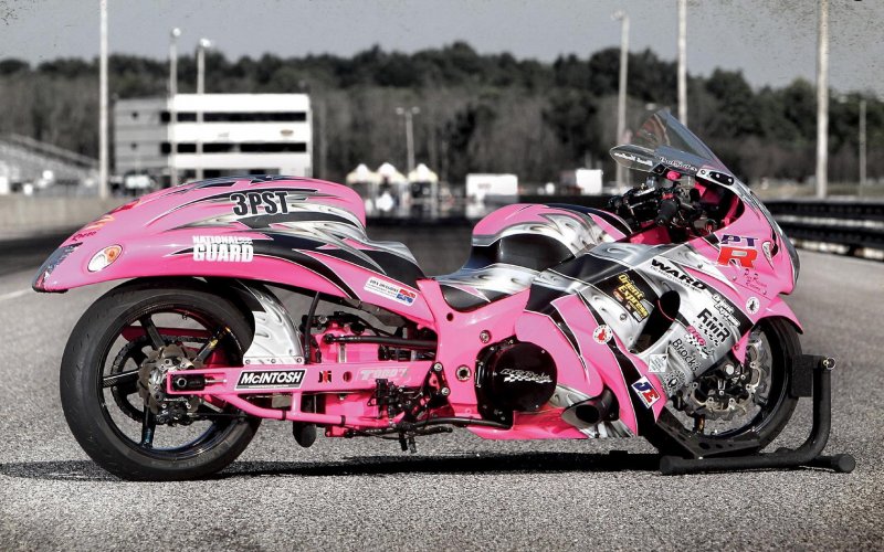 Suzuki Hayabusa розовый