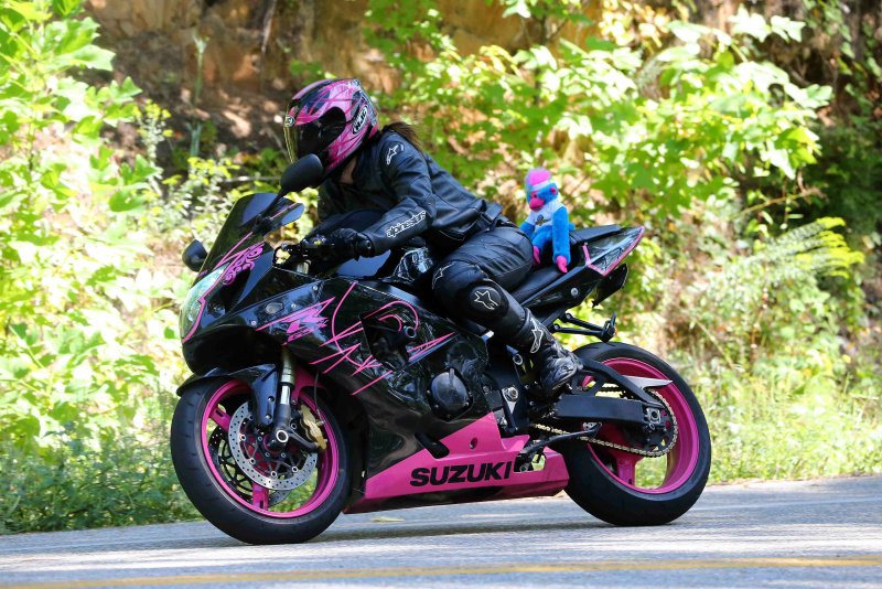 Suzuki GSXR фиолетовый MOTONINJA