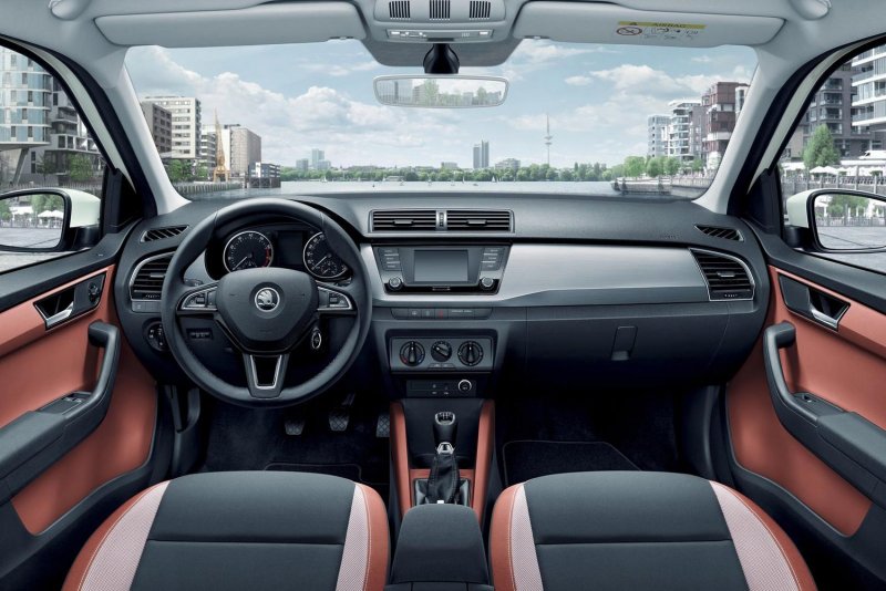 Skoda Fabia 3 салон