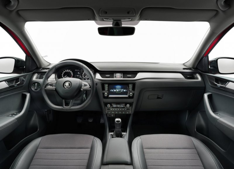 Skoda Rapid 2017 салон