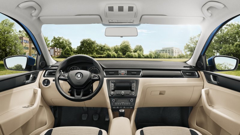 Skoda Rapid Spaceback салон