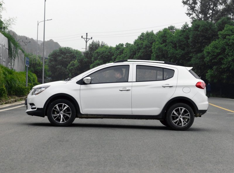 Кроссовер Lifan x50