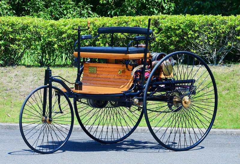 Автомобиль Карл Бенц 1885