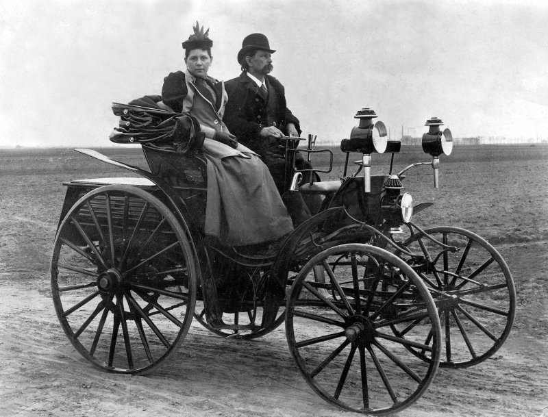 Автомобиль Карл Бенц 1885