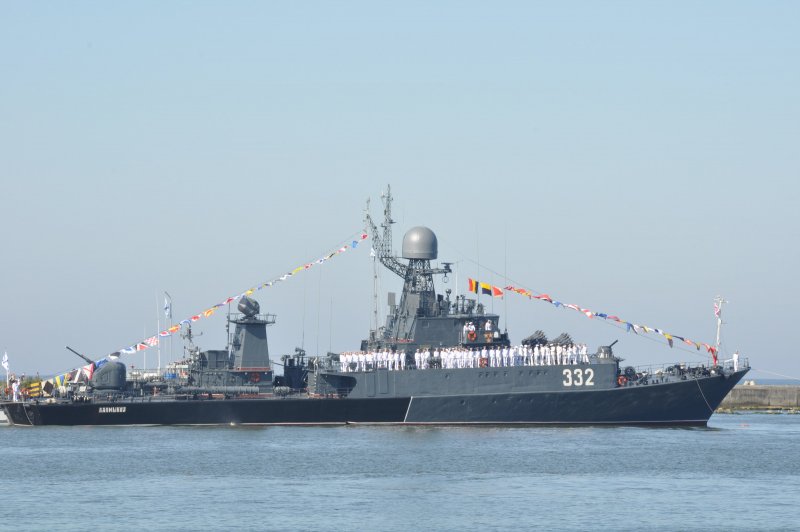 Корабль Калмыкия Балтийск