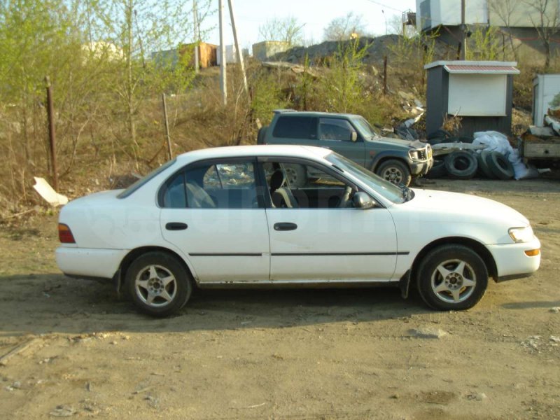 Toyota Corolla ae100