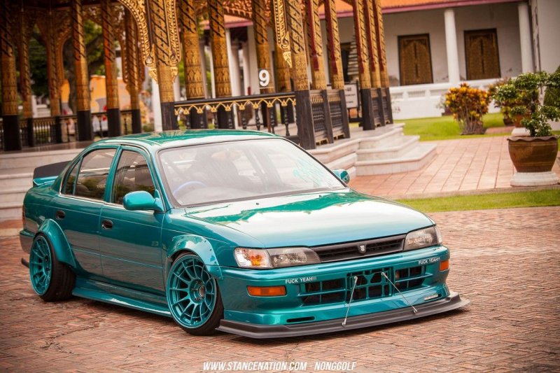 Toyota Corolla FX ae100