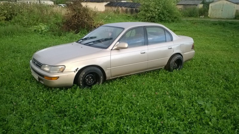 Toyota Corolla ae100