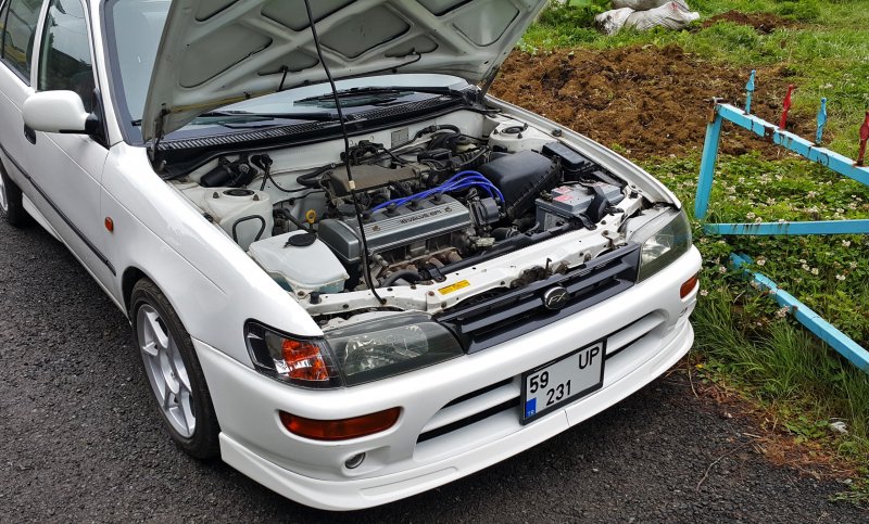 Toyota Corolla ае100