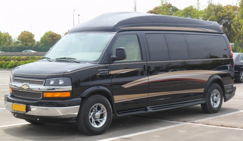 Chevrolet Express 2500