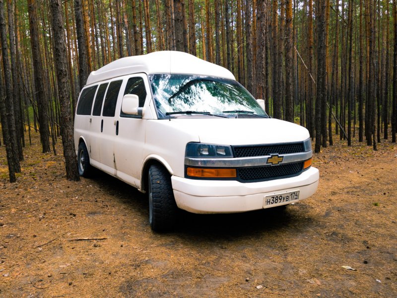 Chevrolet Express 2