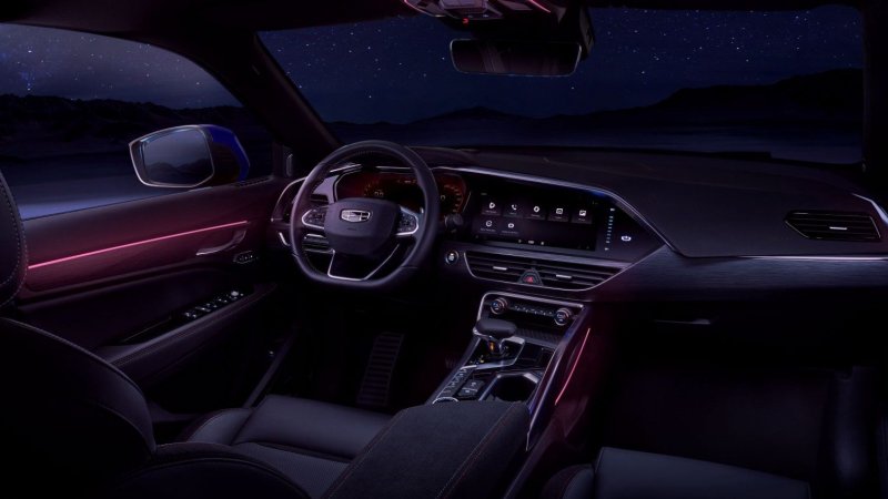 Купе-кроссовер Geely Tugella