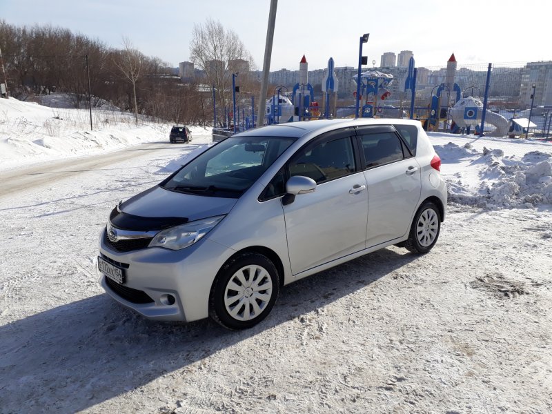 Субару Трезия 2015